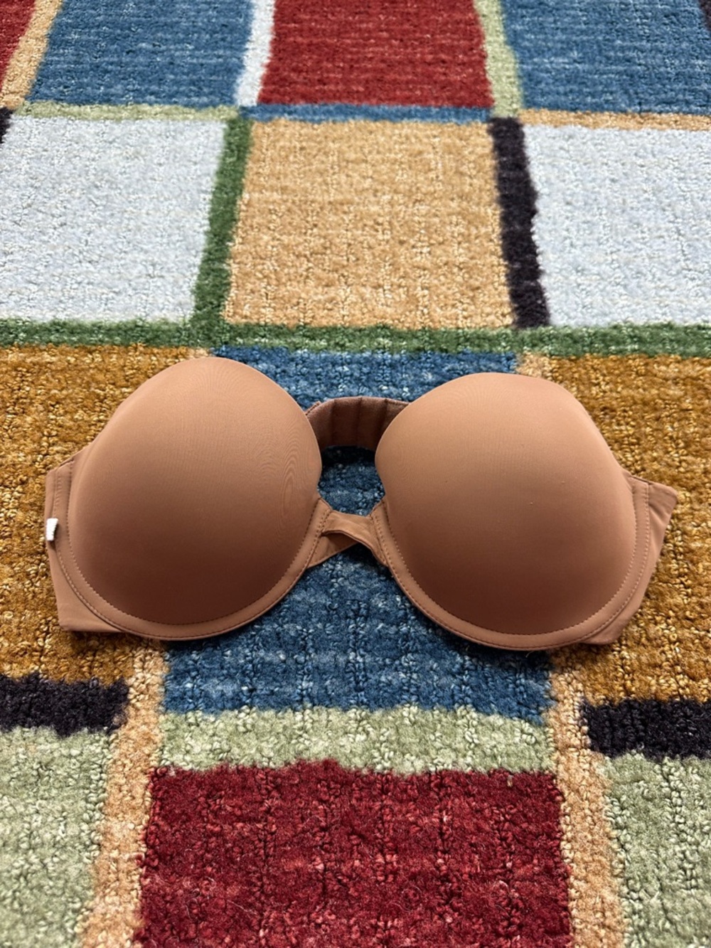 Harper Wilde Strapless push up Smooth strapless Bra in light Brown